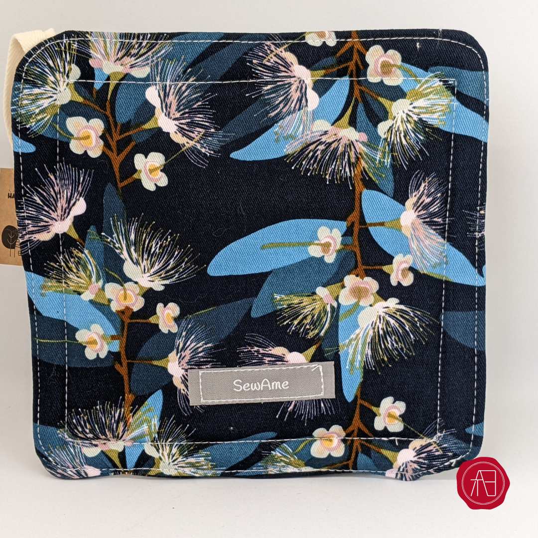 Jocelyn Proust Australian Lilly Polly Syzigum Flower Fabric pot holder