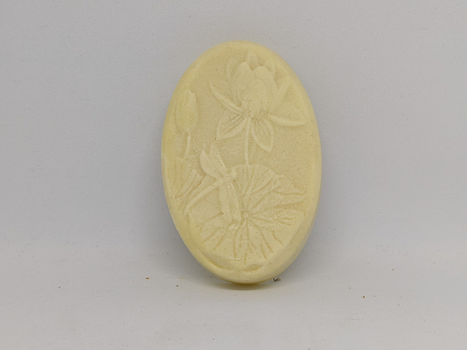 Lemon fragrance soy wax tablets by 3 wandering oaks